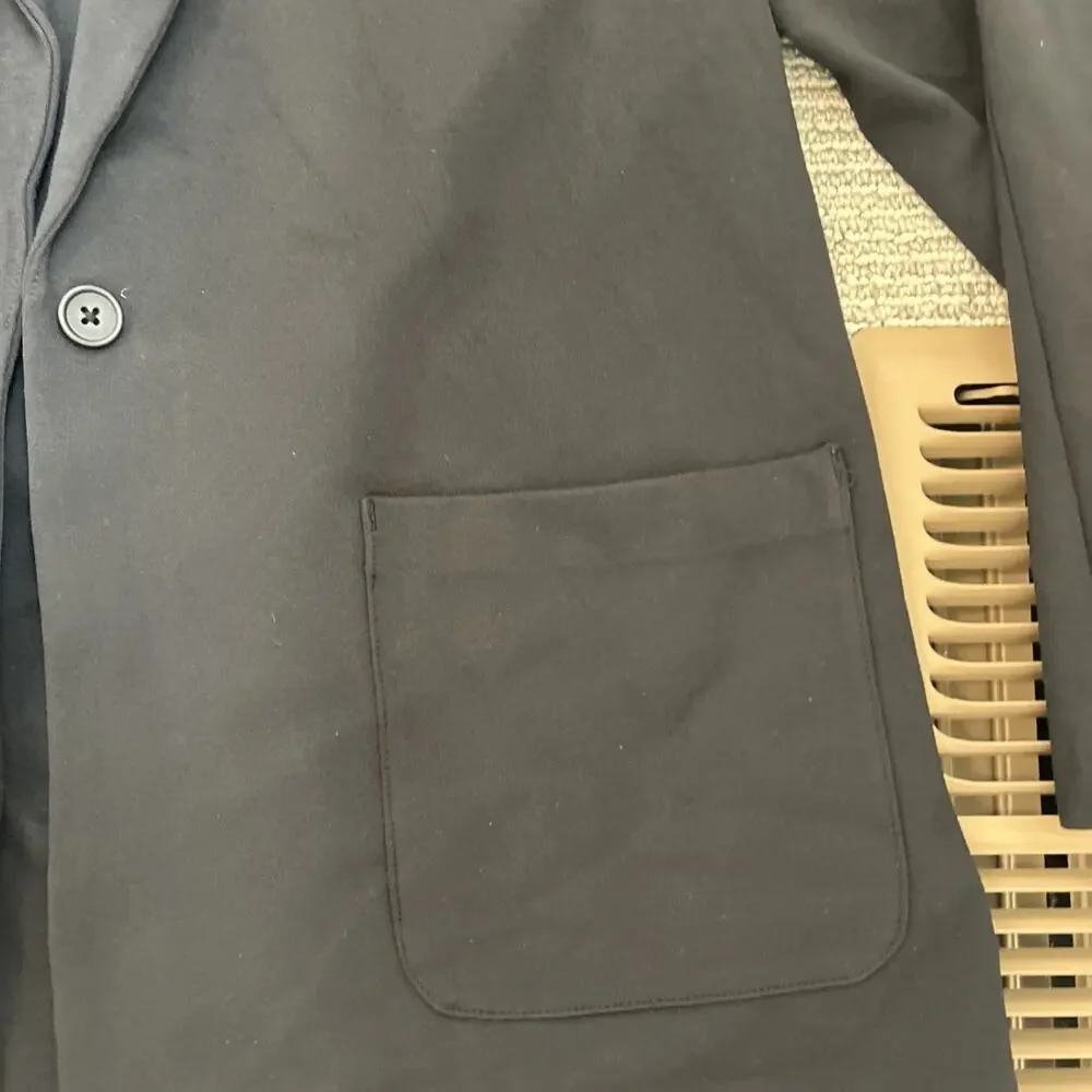 Amazon Essentials Women's Relaxed-Fit Soft Ponte Blazer, Black, X-Large - Picture 12 of 16